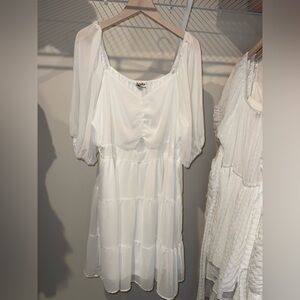 ARULA Elegant White Long Sleeve Dress